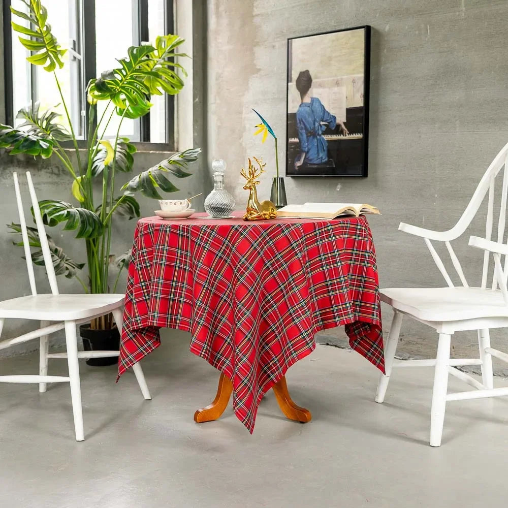 Carvallo - Plaid Christmas Tablecloth