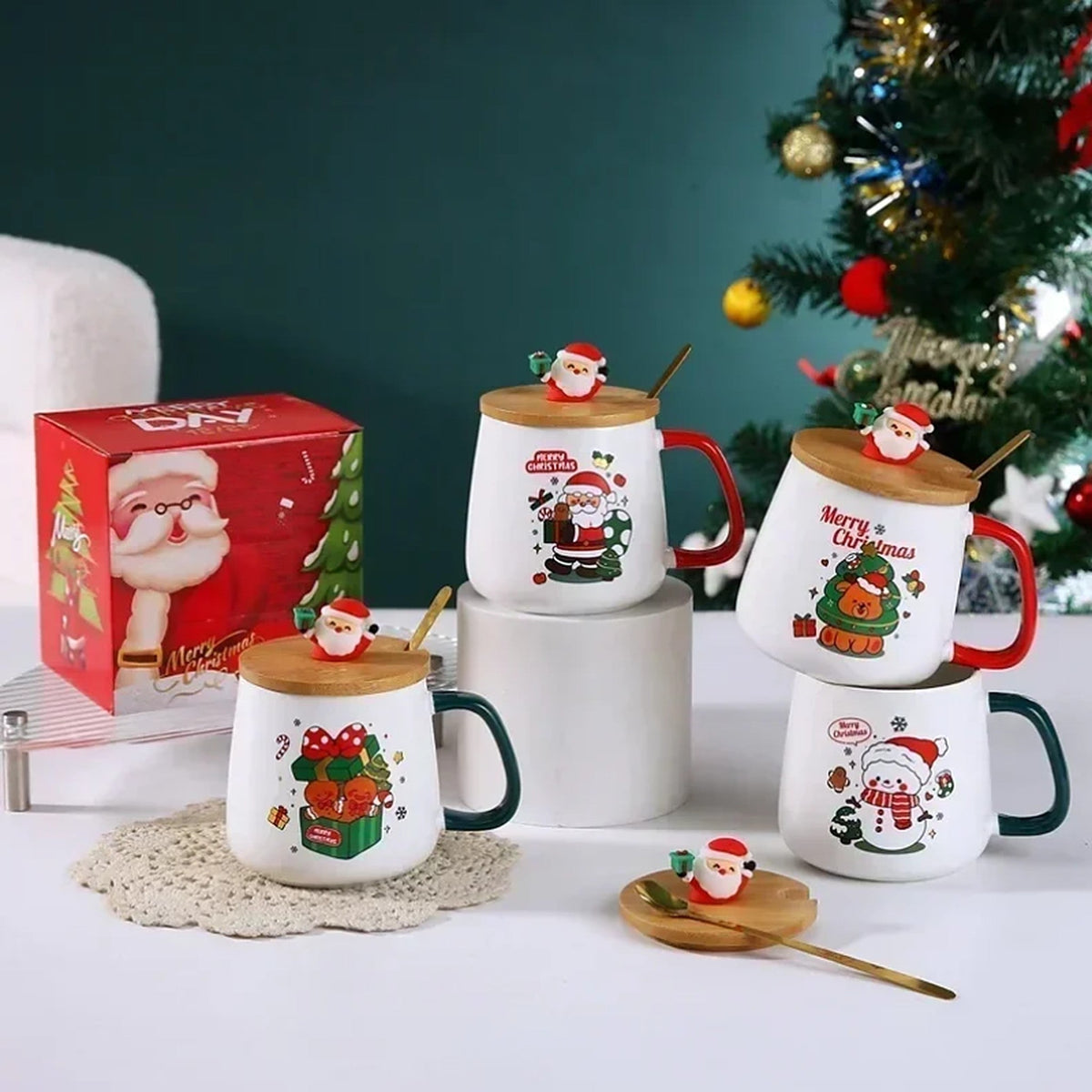 Christmas Mug in Gift Box - Ceramic Mug with Lid and Spoon