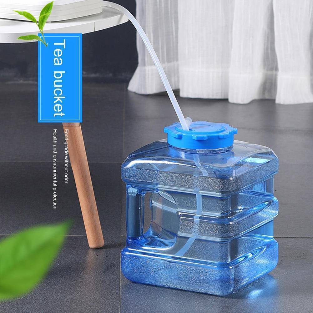 Portable Outdoor Water Storage Barrel with Spigot