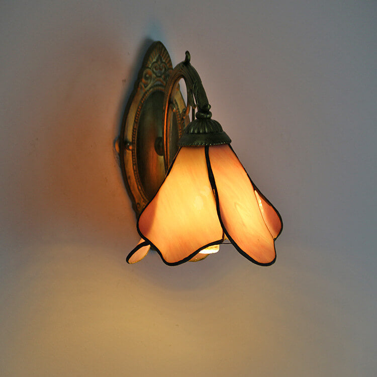Stained Glass Wall Light - Flower Design - Vintage Style - 1-Light - Image 6