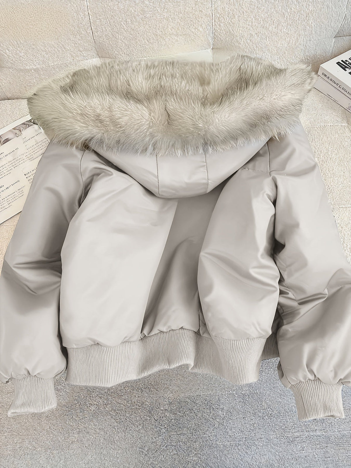 Women's Bomber Jacket with Faux Fur – Chic and Warm for Every Season