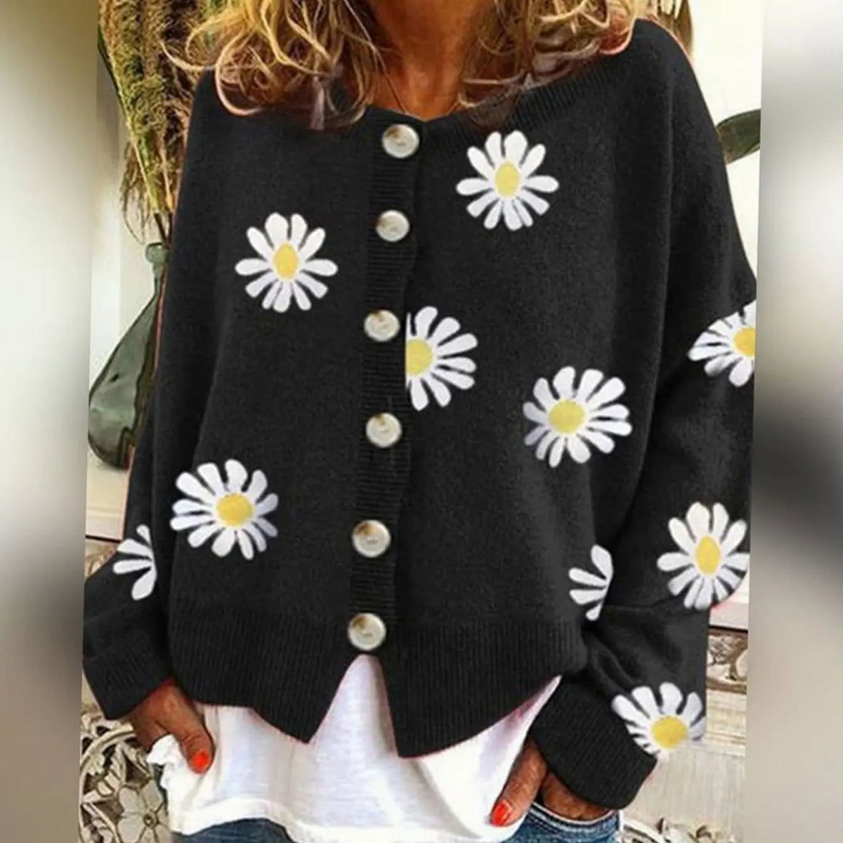 Women's Daisy Print Button-Down Knit Cardigan