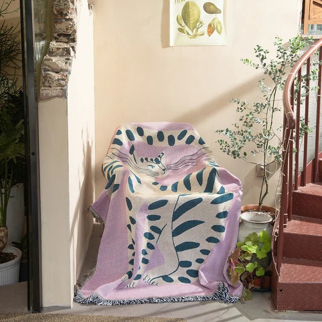 Abstract Woven Cat Throw Blanket - Polyester Cotton Tapestry - Jacquard Style - Image 8