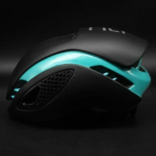 Aerodynamic Cycling Helmet with Integrated Molding