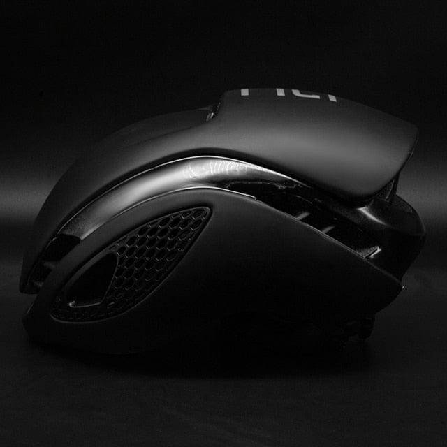 Aerodynamic Cycling Helmet with Integrated Molding