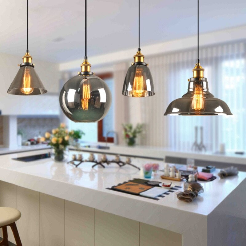 Antique Glass Pendant Light in Vintage Style – Elegant Dimmable Living Room Light