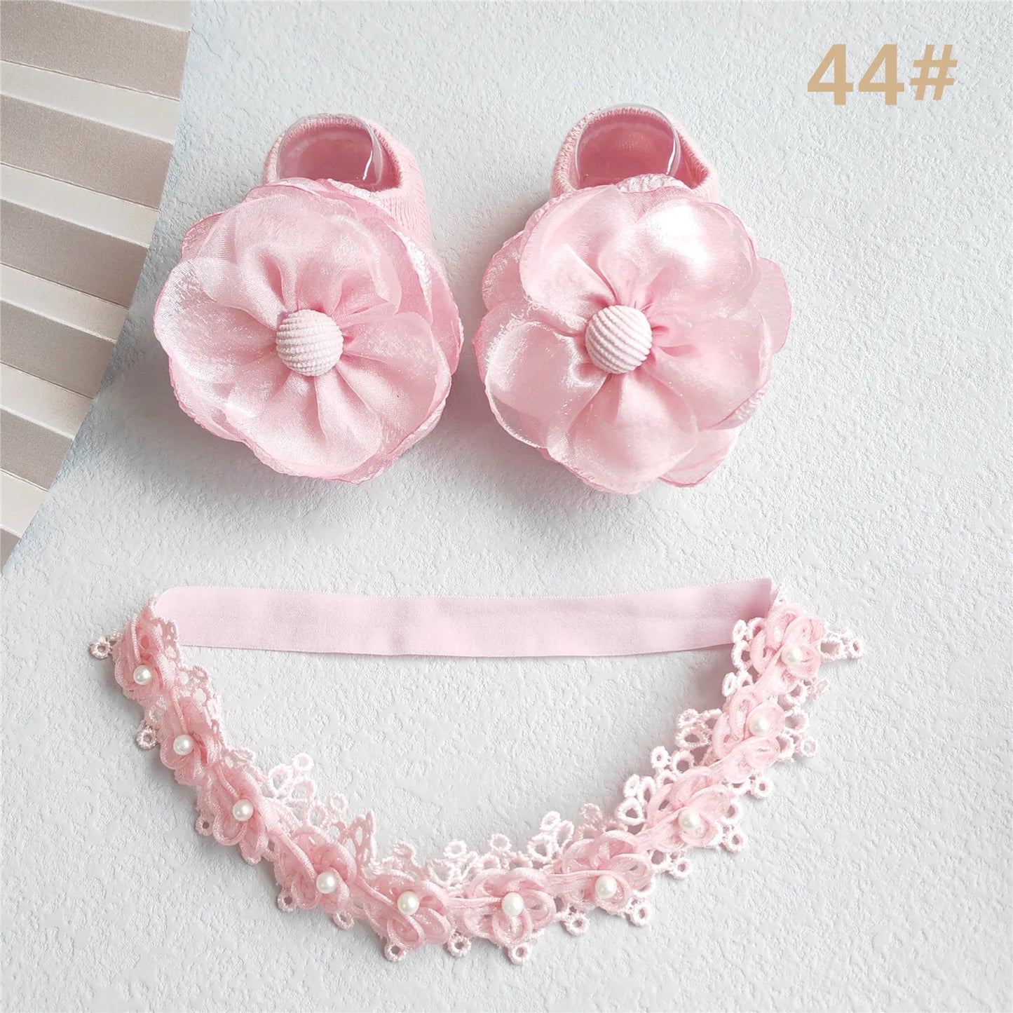 Baby Girl Headband and Socks Set - Newborn Princess Lace Hair Bows & Cotton Socks Gift for 0-12 Months