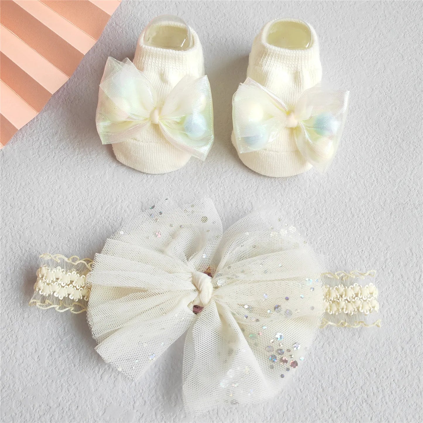 Baby Girl Headband and Socks Set - Newborn Princess Lace Hair Bows & Cotton Socks Gift for 0-12 Months