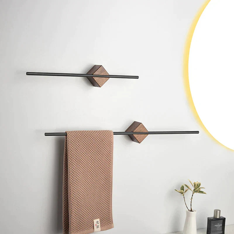 BadeWunder Towel Holder