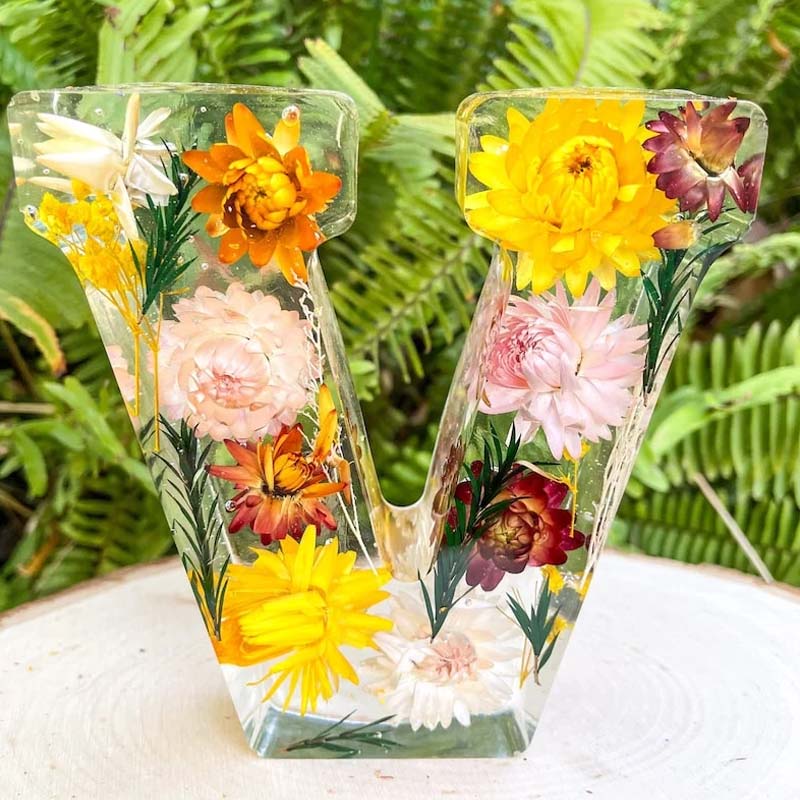 Bella | Resin Floral Night Light | Letter-Shaped LED Decorative Lamp