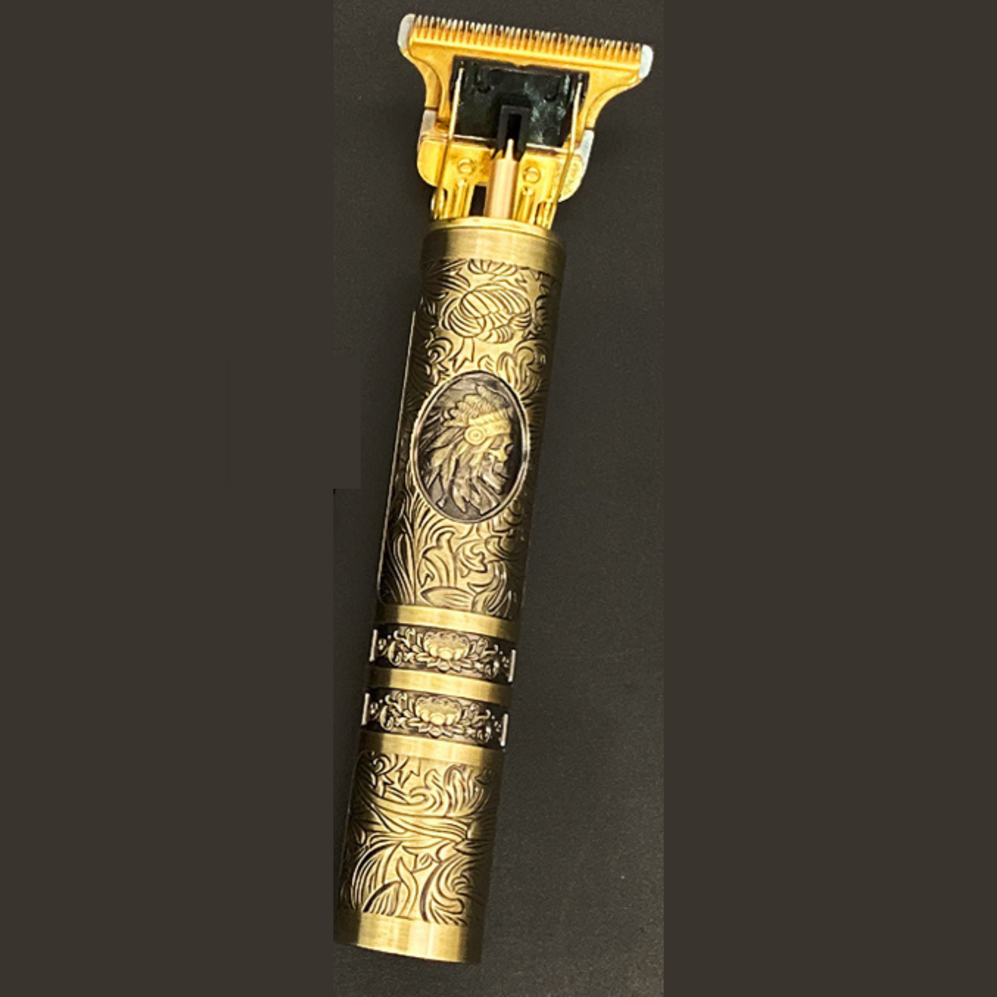 Bella Skull Vintage Trimmer - Rechargeable Incl. Attachments