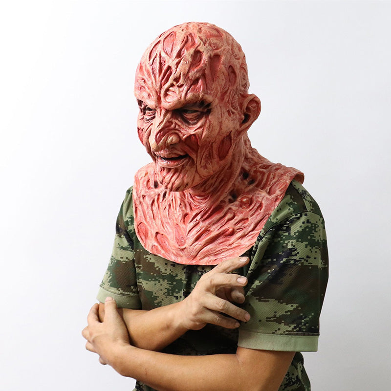 Bella | Spooky Halloween Freddy Mask