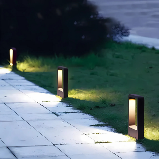 Black Aluminum LED Pathway Light - Modern Outdoor Garden Lighting - Weather Resistant - Image 1