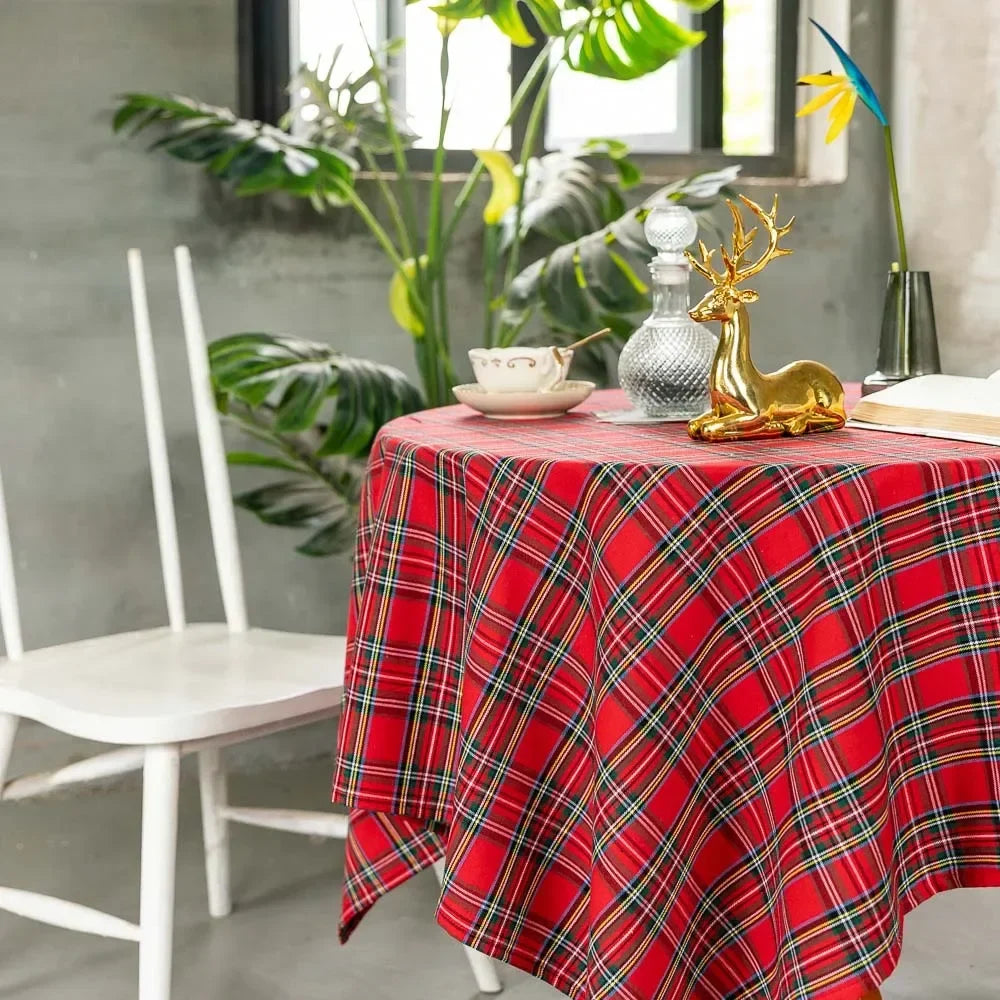 Carvallo - Plaid Christmas Tablecloth