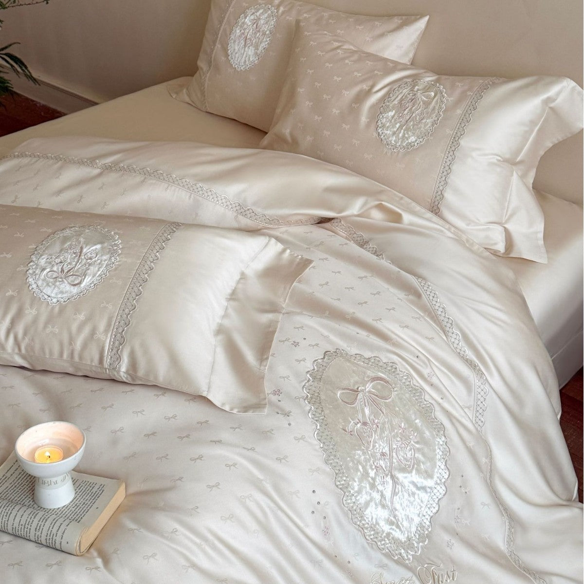 Cotton Sateen Bedding Set with Embroidered Medallion Appliqués and Lace Trim