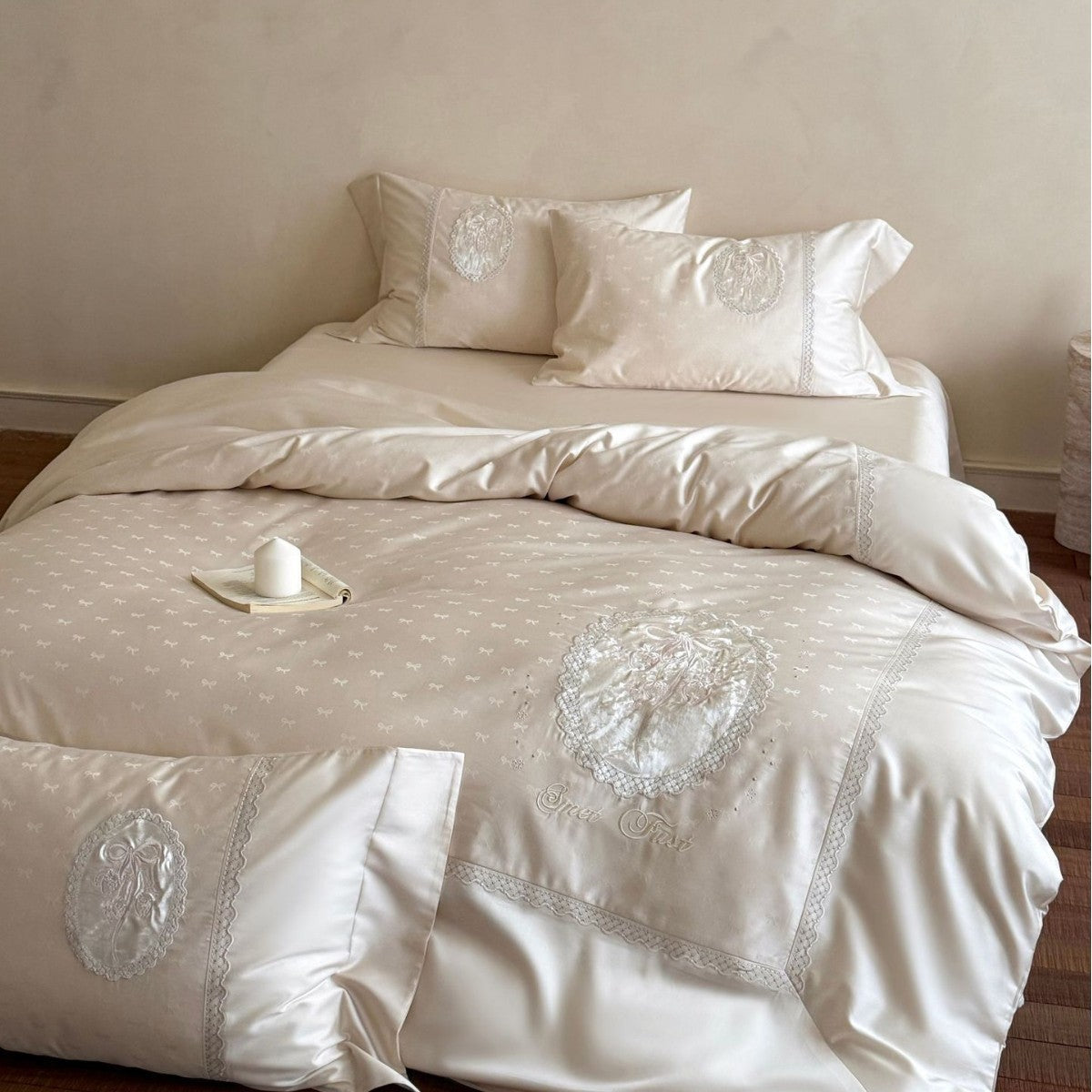 Cotton Sateen Bedding Set with Embroidered Medallion Appliqués and Lace Trim