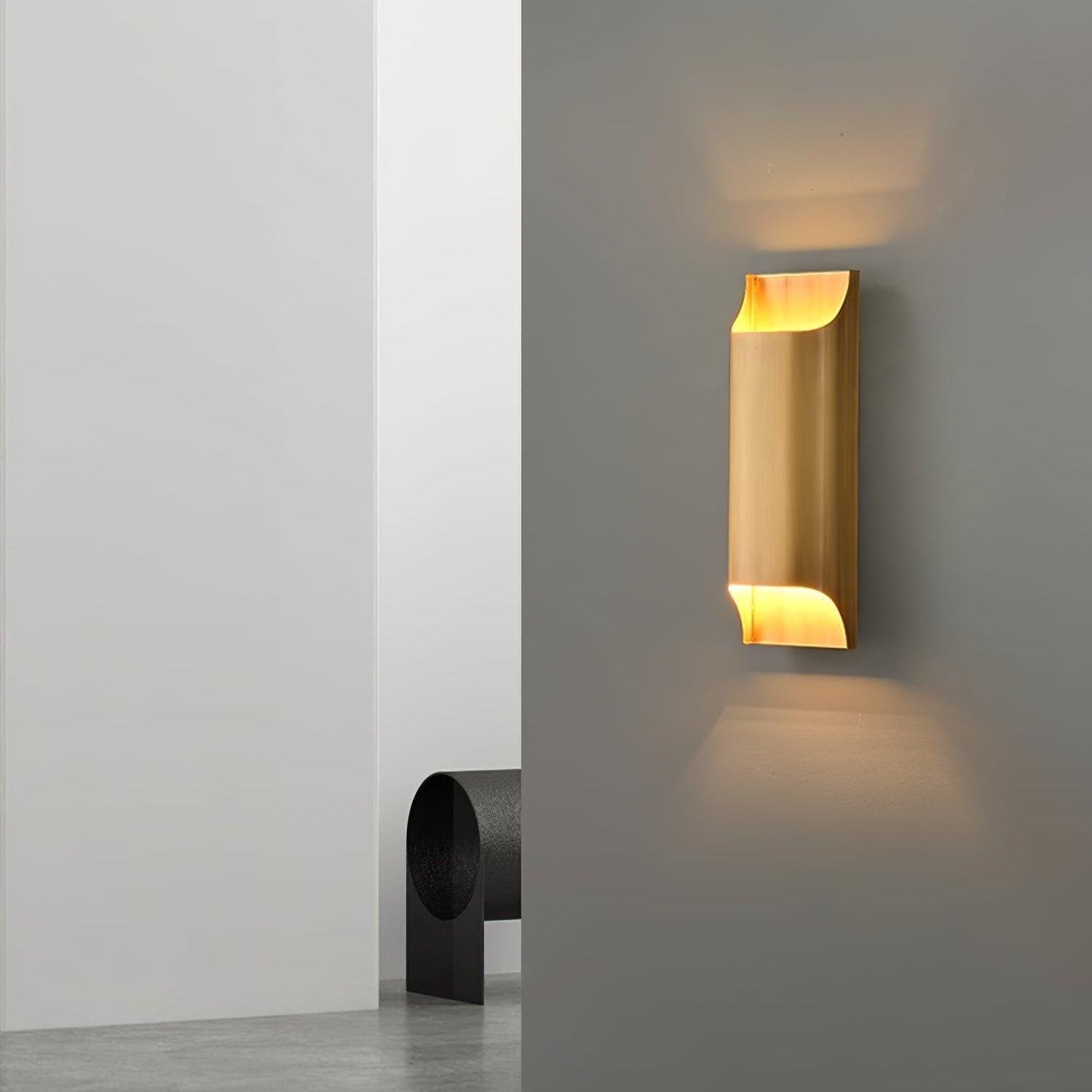 Curved Copper Wall Sconce - Modern LED Wall Lamp - Stylish Lighting Fixture - Image 5