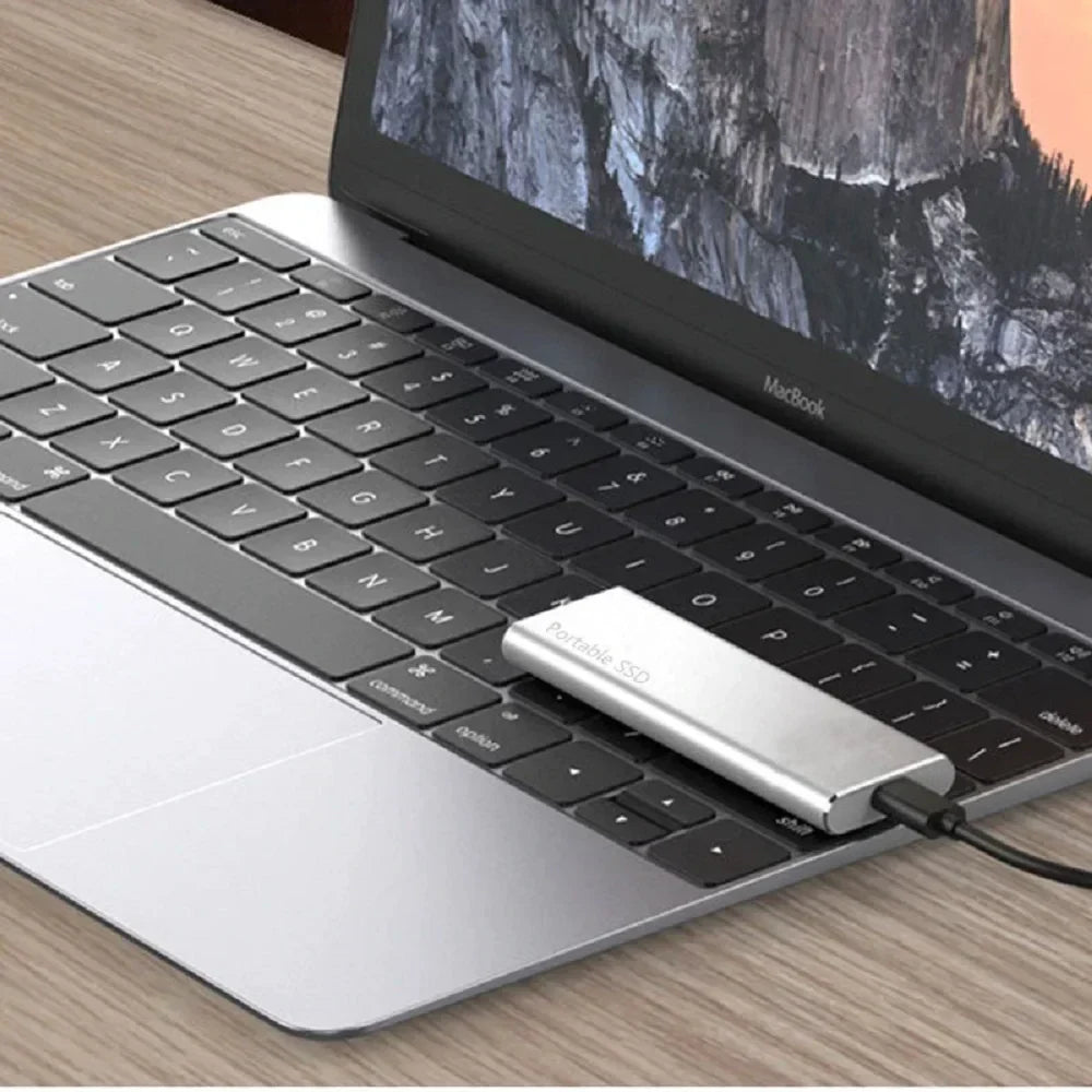 DATAVAULT – Ultra-Slim USB-C External Hard Drive