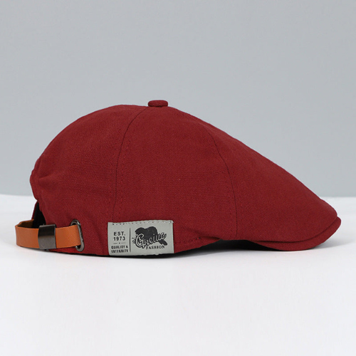 Elegant Adjustable Men's Flat Cap - Style and Comfort