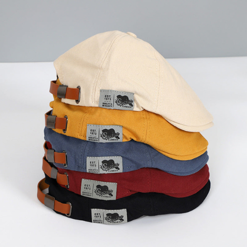 Elegant Adjustable Men's Flat Cap - Style and Comfort