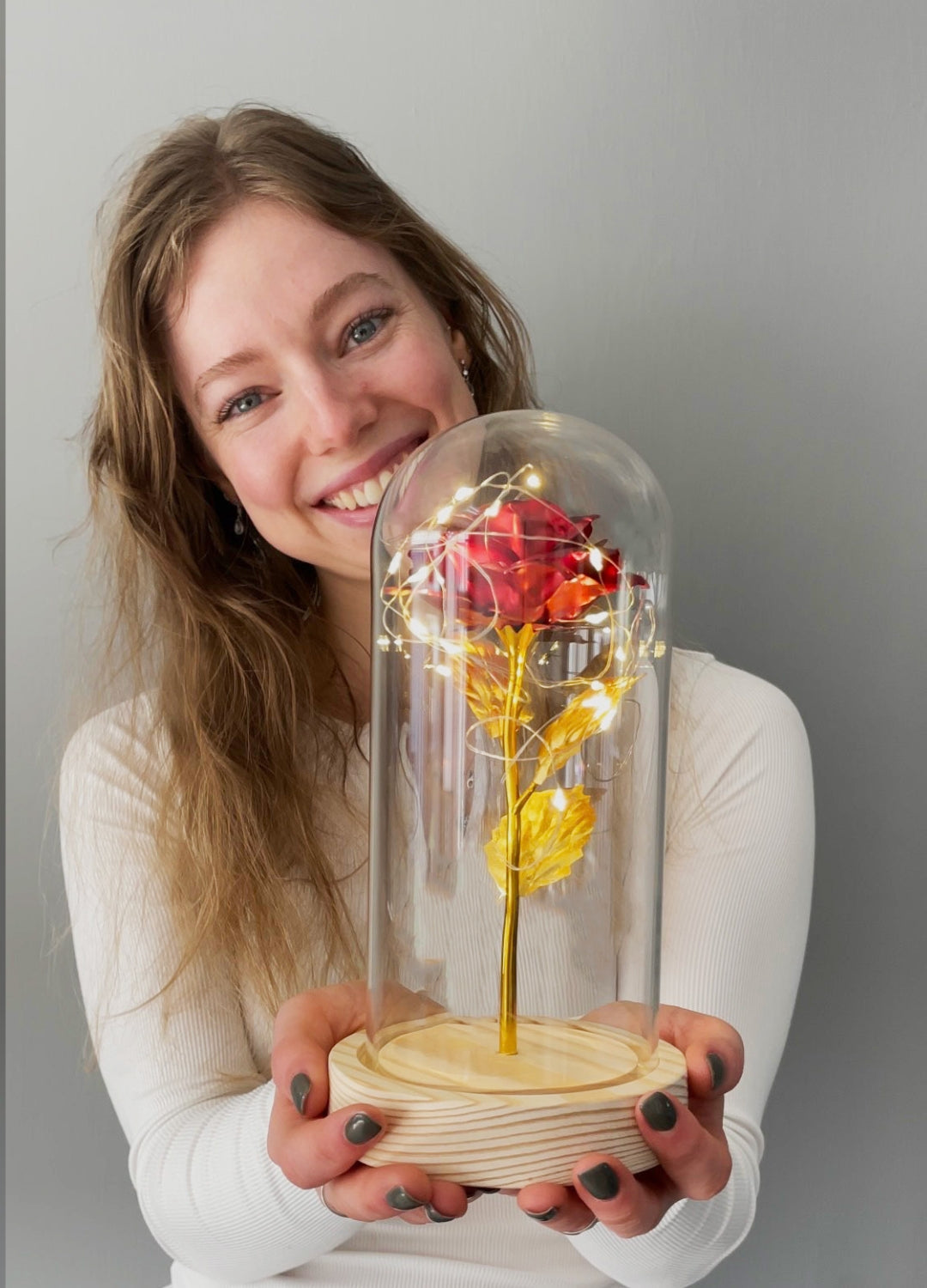 Eternal Rose - Gold Rose in Glass Dome with LED Lighting
