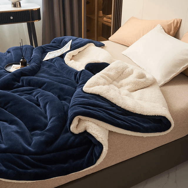 Fleece Throw Blanket - Soft Flannel - Warm and Stylish - Image 3