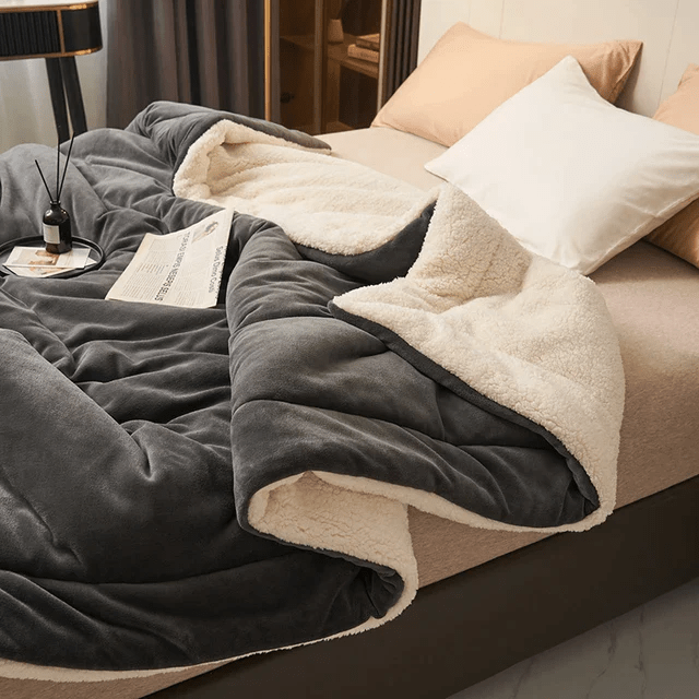 Fleece Throw Blanket - Soft Flannel - Warm and Stylish - Image 7