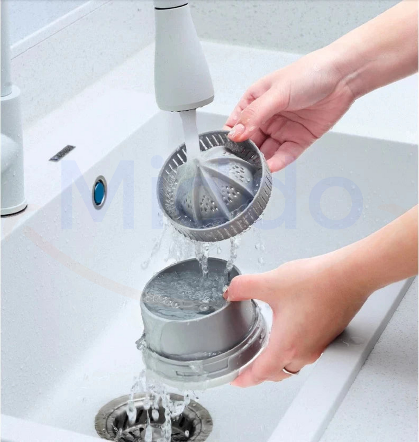 Juice-O-Matic: Enjoy Healthy Juices Quickly and Easily!