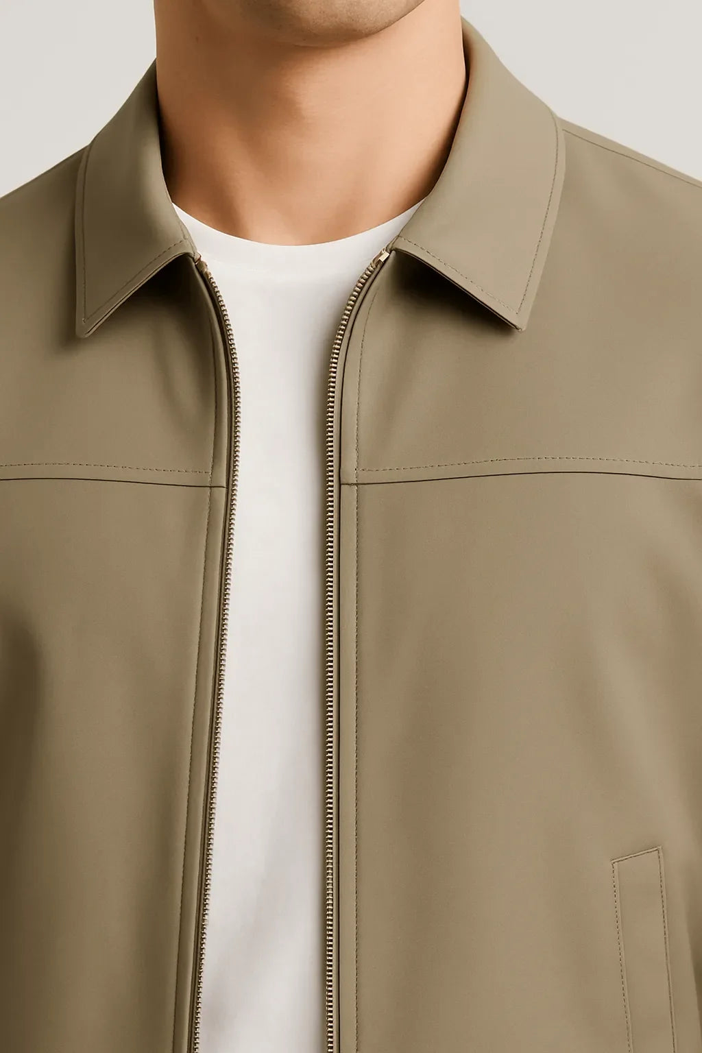 Khaki Casual Jacket with Classic Collar and Soft Plaid Lining for Men and Women - Ideal for Changeable Weather