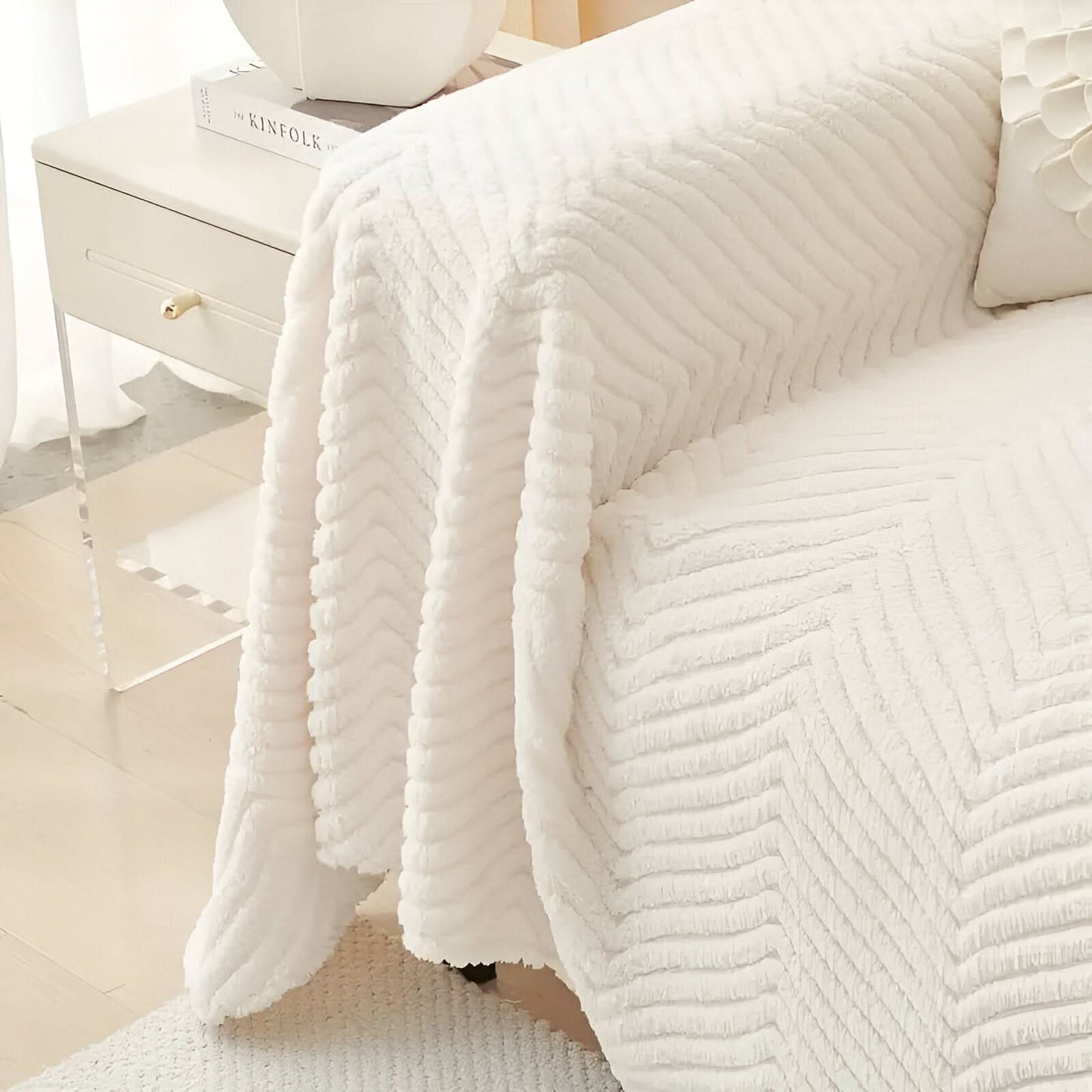 LuxuraWrap Sofa Cover – Non-Slip Pet-Friendly Couch Protector