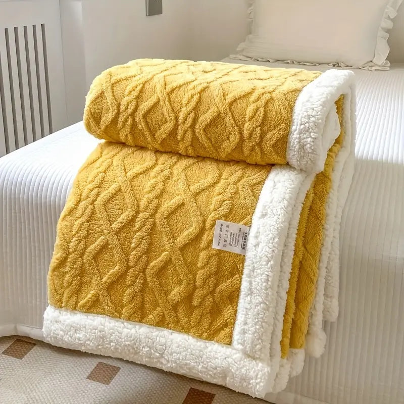 Luxurious Snuggle Sherpa Blanket for All Seasons