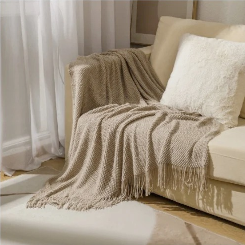 Luxury Merino-Style Blanket with Tassels for Ultimate Comfort
