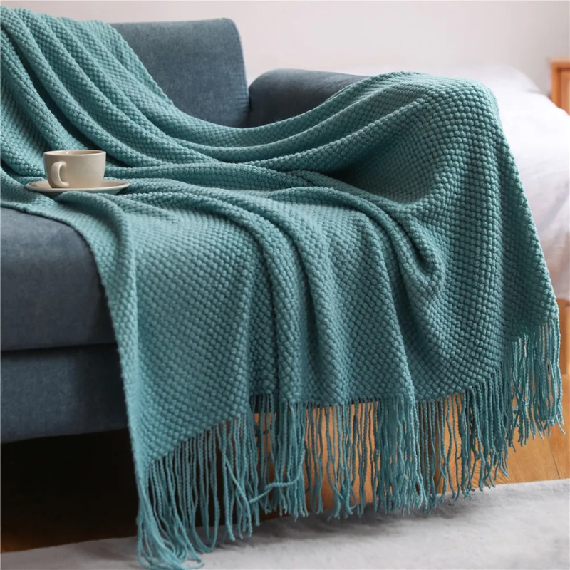 Luxury Merino-Style Blanket with Tassels for Ultimate Comfort