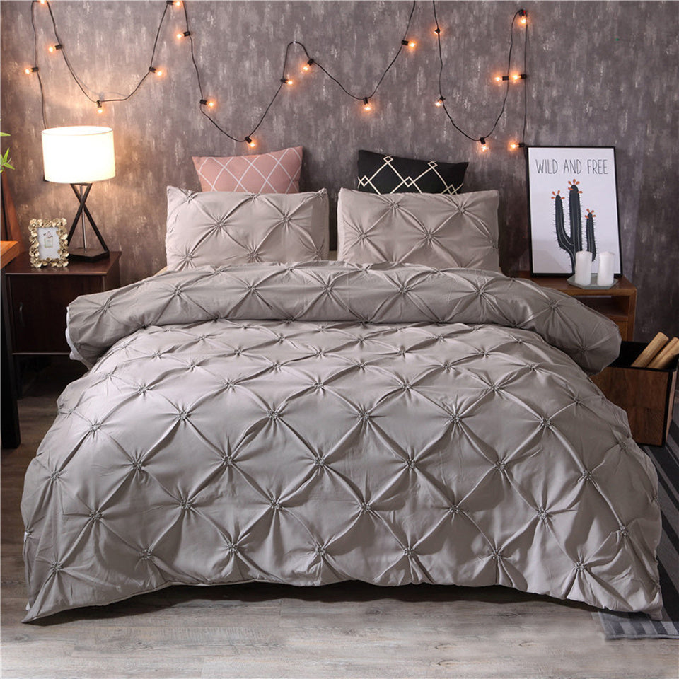 Luxury Quilted Bedding Set – Soft Fabric and Cozy Warmth – Ideal for Nighttime Relaxation