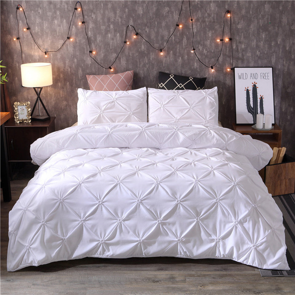 Luxury Quilted Bedding Set – Soft Fabric and Cozy Warmth – Ideal for Nighttime Relaxation