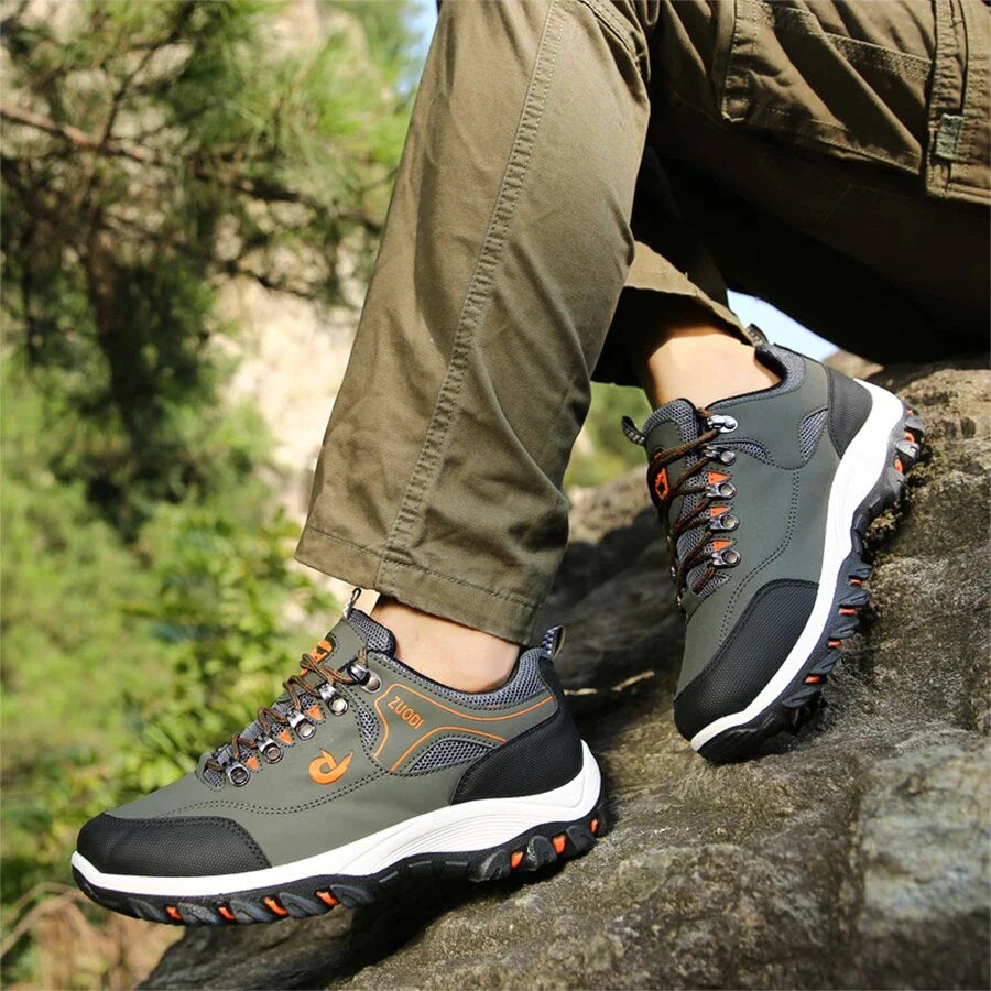 Men's Water-Resistant Hiking Shoes with Robust Sole