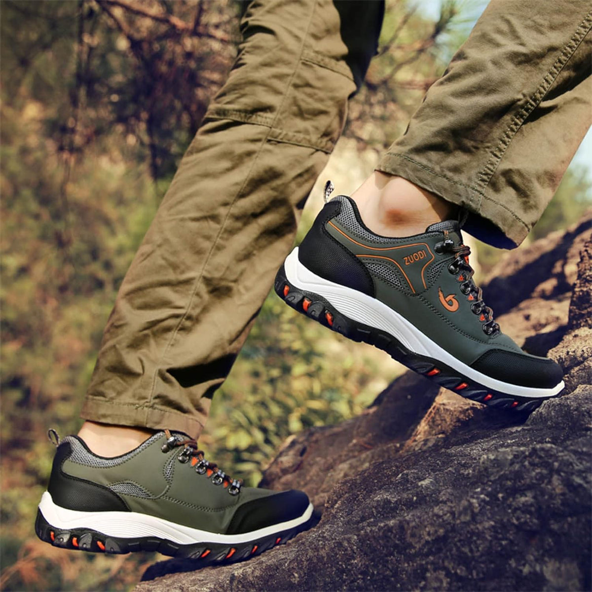 Men's Water-Resistant Hiking Shoes with Robust Sole