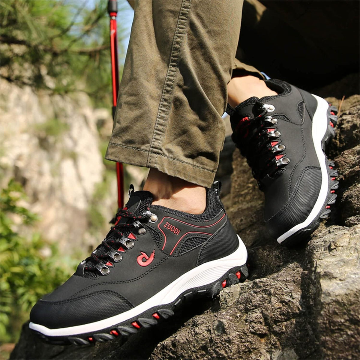 Men's Water-Resistant Hiking Shoes with Robust Sole