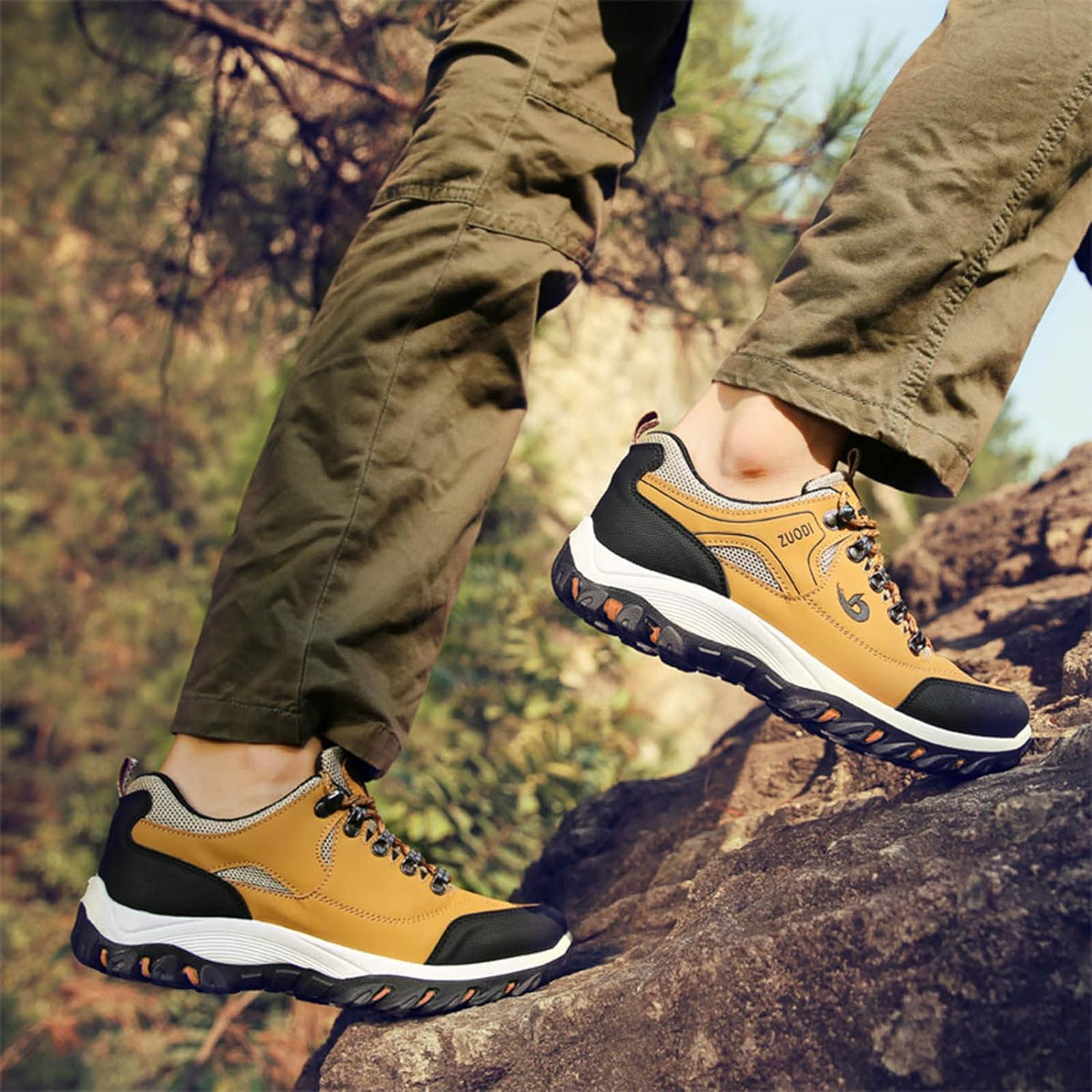 Men's Water-Resistant Hiking Shoes with Robust Sole