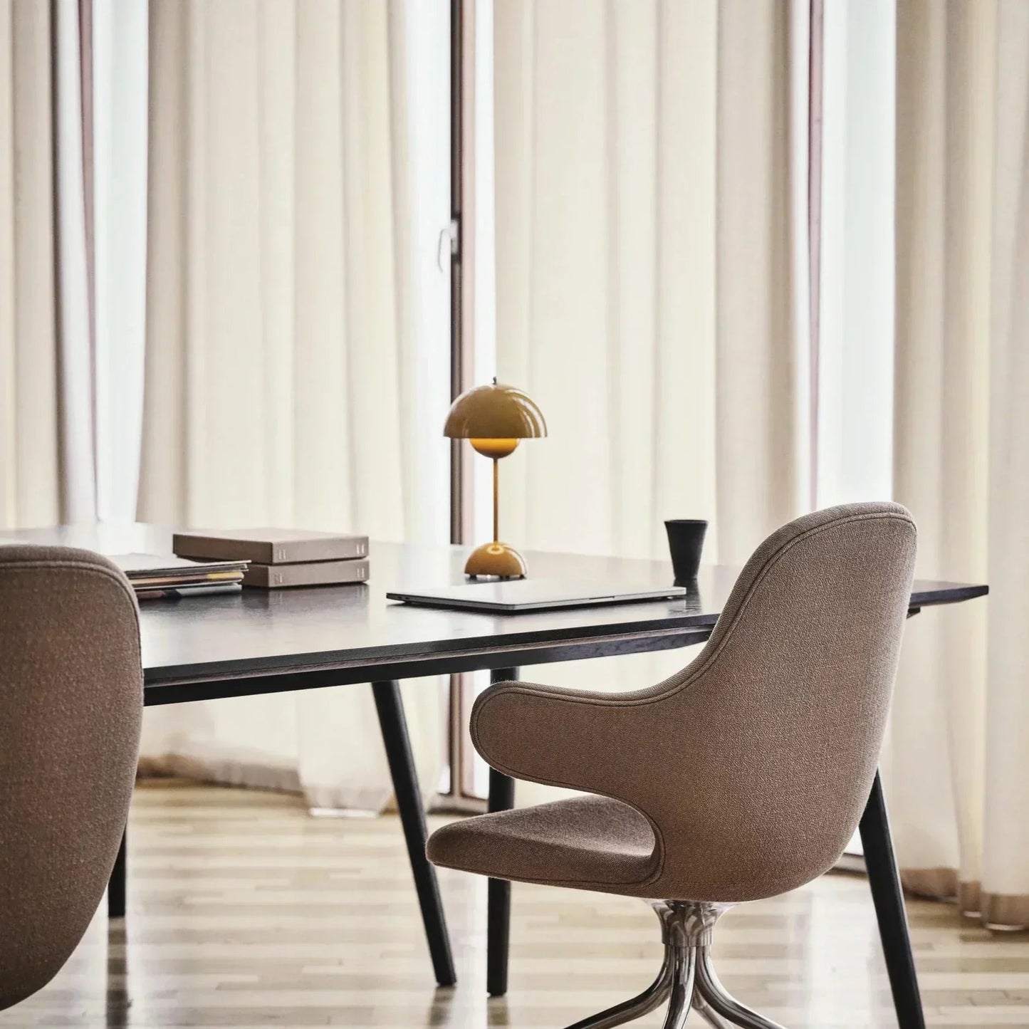 Modern Dome Table Lamp - Iron & Acrylic - Wireless LED Lighting - Image 5