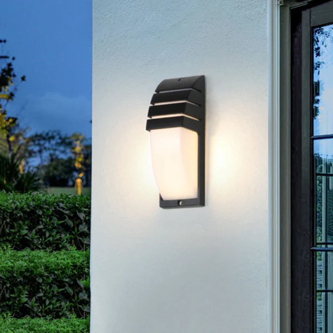 Motion Sensor Outdoor Wall Light - Modern Aluminium LED Fixture - Waterproof - Image 1