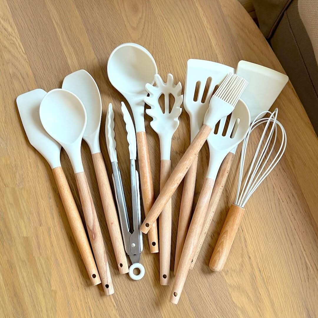 Non-Toxic BPA-Free Silicone Cooking Utensil Set with Wooden Handles Lattea