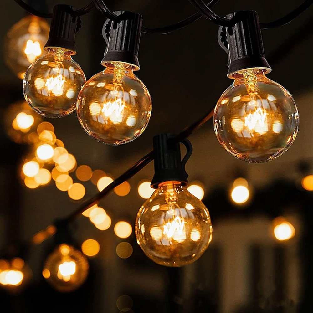 Outdoor and Indoor String Lights with 25 G40 Vintage Incandescent Bulbs ( Approx. 7.5 Meters - Extendable )