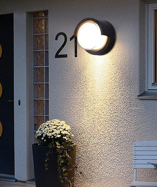Outdoor Wall Lamp - Motion Sensor - Modern Style - Aluminium - Image 1