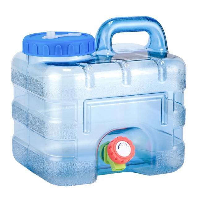 Portable Outdoor Water Storage Barrel with Spigot