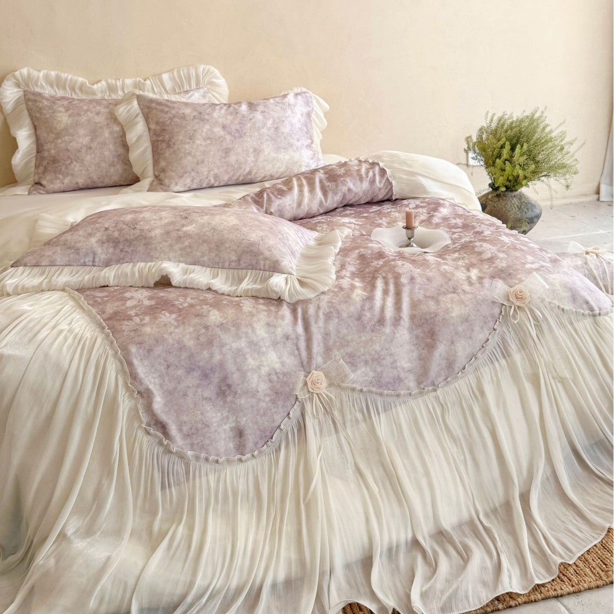 Romantic Velvet-Look Bedding Set with Ruffles and Frills