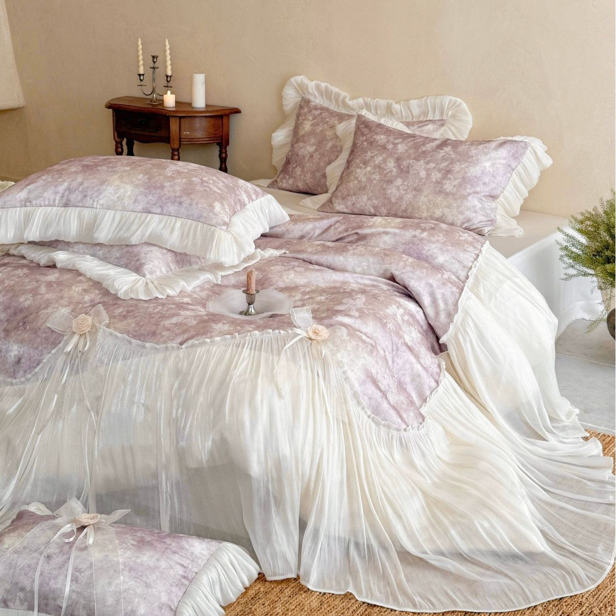 Romantic Velvet-Look Bedding Set with Ruffles and Frills