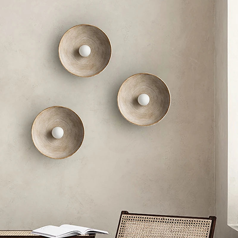 Round Wall Sconce - Retro Style - Resin Ceramic-style - LED Lighting - Image 2