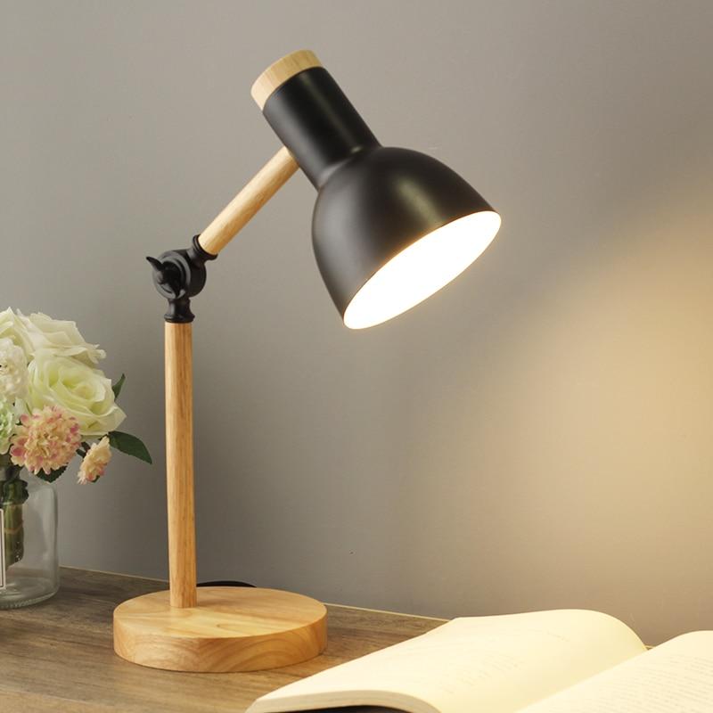 Scandinavian Wooden Desk Lamp with Foldable Design