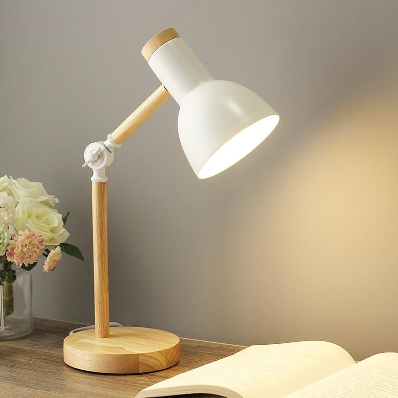 Scandinavian Wooden Desk Lamp with Foldable Design